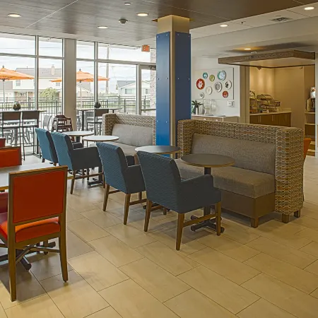 Holiday Inn Express & Suites BOISE AIRPORT by IHG