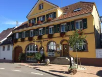 Weinhotel / Gasthaus Zur Sonne Hotels in Vogtsburg im Kaiserstuhl
