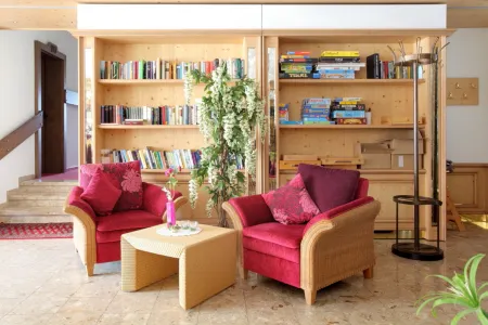 ALBHOTEL BAUDER Отели в г. Энгстинген