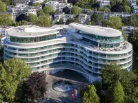 The Fontenay Hamburg Hotels near Winterhude