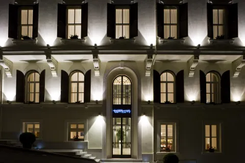 Tomtom Suites