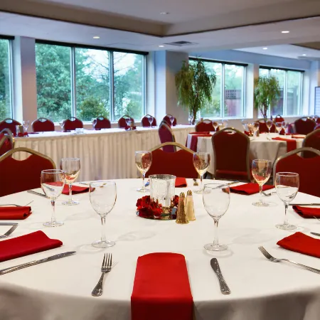 Four Points by Sheraton Victoria Gateway