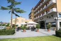 Hotel Fontana Olente - Spa Termale e Centro Benessere Hotel in zona Parco Avventura Vico Nel Lazio