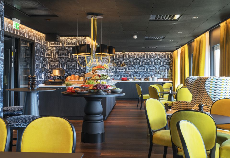 3. 톤 호텔 오리온..