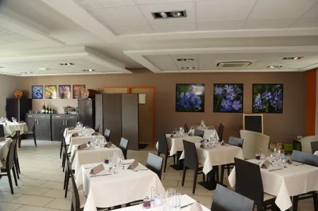 Vacancéole - le Domaine des Monédières Отели в г. Марсийак-ла-Круазий