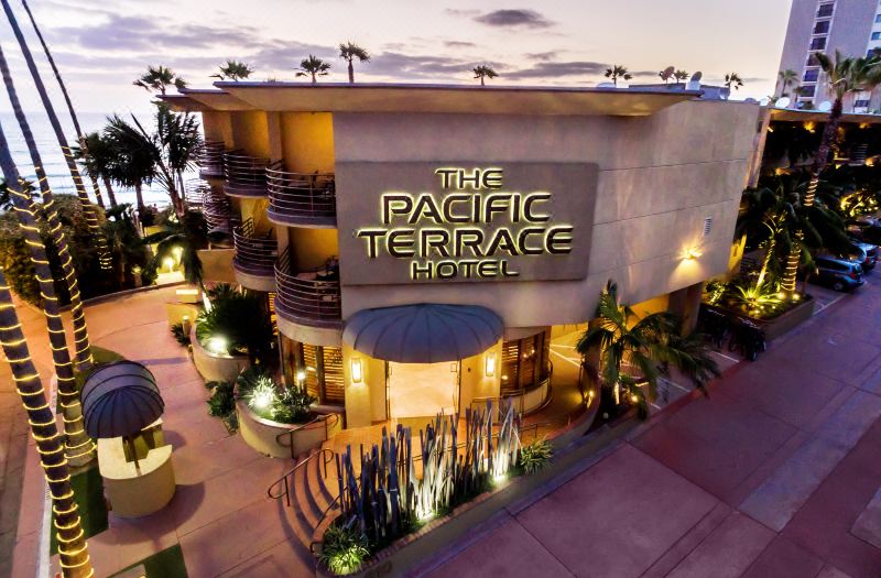 Pacific Terrace Hotel