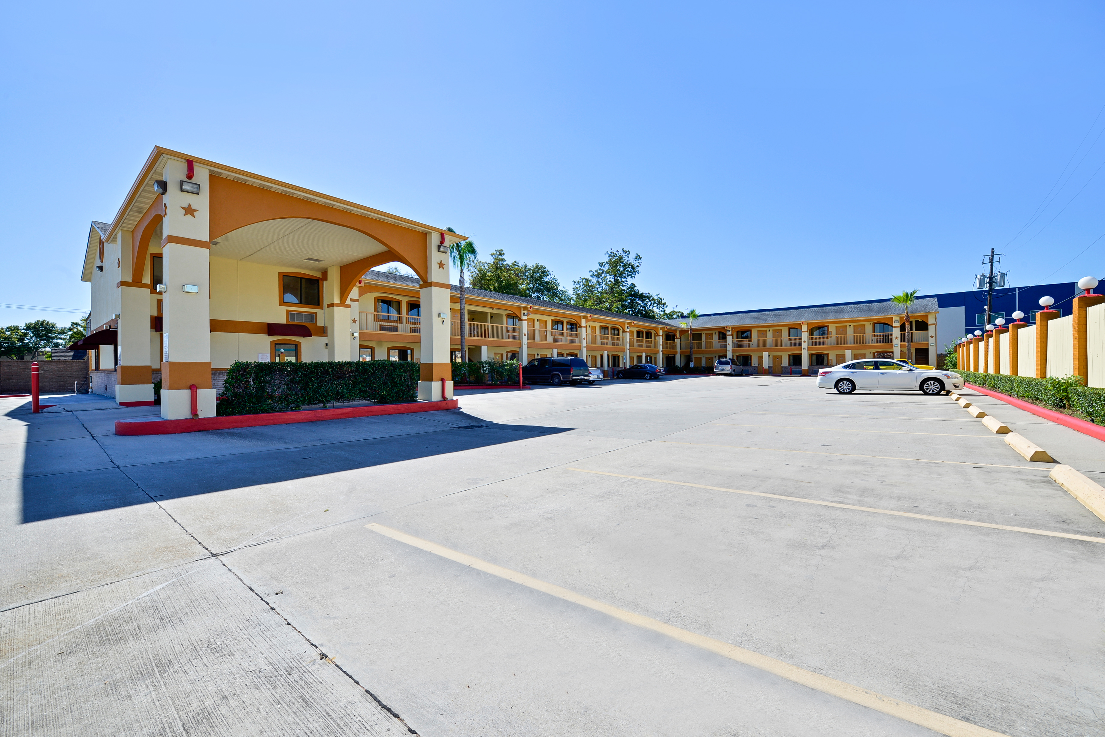 Americas Best Value Inn I-45 / Loop 610