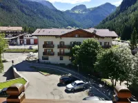 Hotel Ramon
