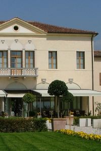 Best 10 Hotels Near FILIALE DI BASSANO - MONOMARCA BENETTON UNDERCOLORS  from USD 54/Night-Bassano del Grappa for 2022 | Trip.com