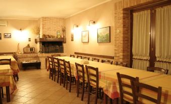 Angelucci Agriturismo Con Camere e Agri Camping