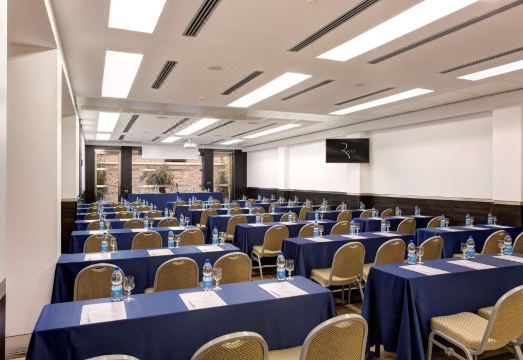 로마 테르미니역 근처 베스트 웨스턴 플러스 호텔 우니베르소의 외관