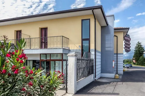 Due Platani Hotels in Cisano Bergamasco