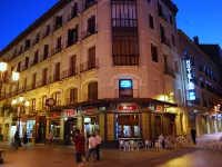 Hotel Rio Arga Hotels near Old Town