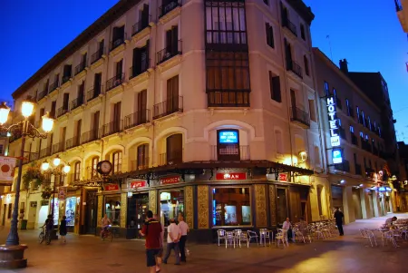 Hotel Rio Arga