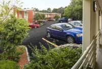 The Boston Hotel - parking