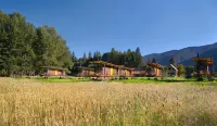 Rolling Huts Hotels in Winthrop