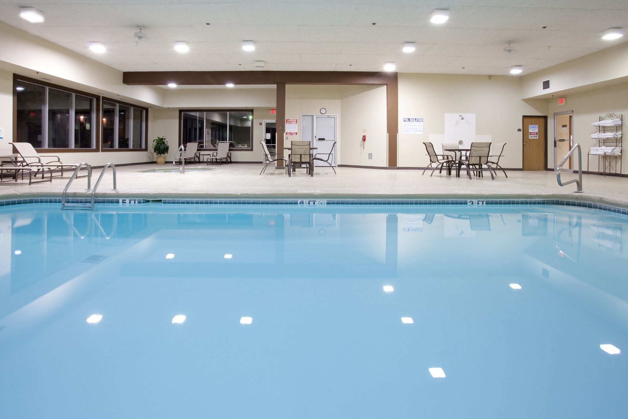 Country Inn & Suites by Radisson, Sidney, NE