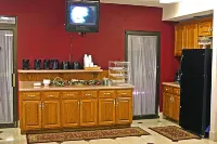 Days Inn & Suites by Wyndham Starkville فنادق في Oktibbeha County