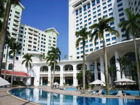 Hanoi Daewoo Hotel Отели рядом с достопримечательностью «Hanoi Sky Lotte Observation Deck»