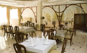 Platan Yuzhniy Hotel