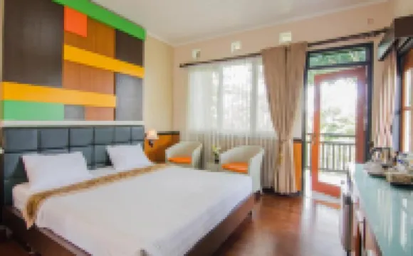 Rollaas Hotel and Resort