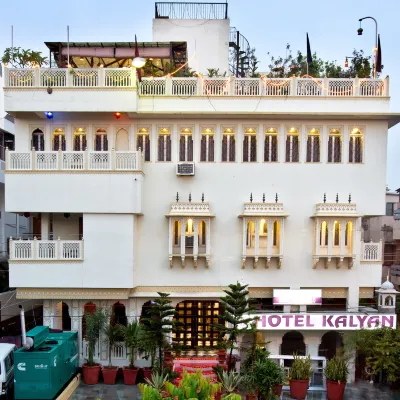 Hotel Kalyan Hotel dekat Stasiun Kereta Jaipur