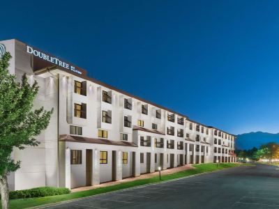 DoubleTree by Hilton Colorado Springs