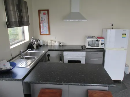 Tombstone Motel, Lodge & Backpackers