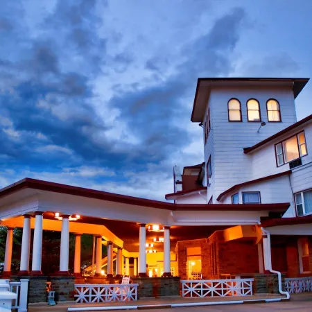 Historic Summit Inn