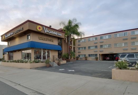 패서디나 호텔 내부 전경