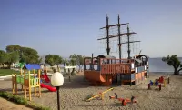 Atlantica Ocean Beach Resort - Family