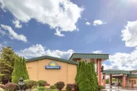 Days Inn by Wyndham Black Bear
