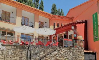 Hotel Fuertescusa - Housity
