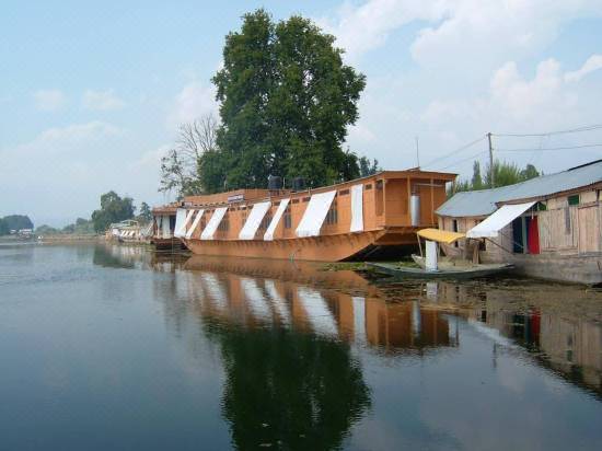 Young Bombay Group Of Houseboats Hotel Bintang Di Karapura