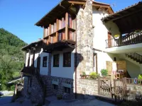 Apartamentos Nevandi Hotels in Camaleno