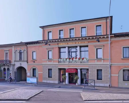 Hotel Ponte di Rialto Hotels in Crema
