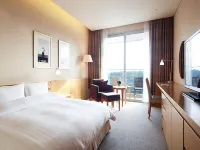 Rolling Hills Hotel
