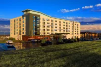 Aloft Mount Laurel Hotels near Lane Bryant
