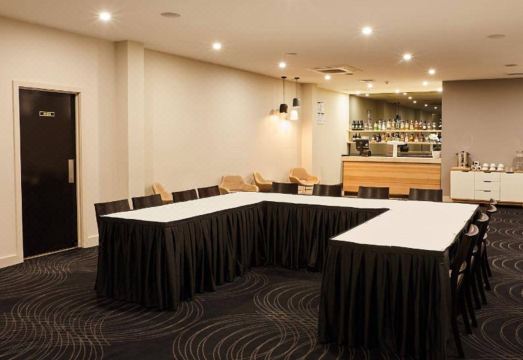 2. 모닝턴 호텔 모..