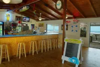 DoubleTree by Hilton Atlantic Beach Oceanfront - Bares