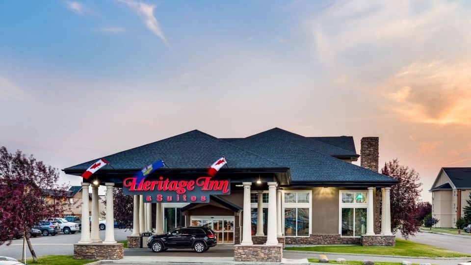 Heritage Inn & Suites - Brooks