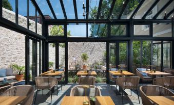 Almayer Art & Heritage Adults Only Hotel and Dépendance Rooms