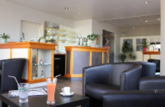 Bagnoles Hotel - Contact Hotel