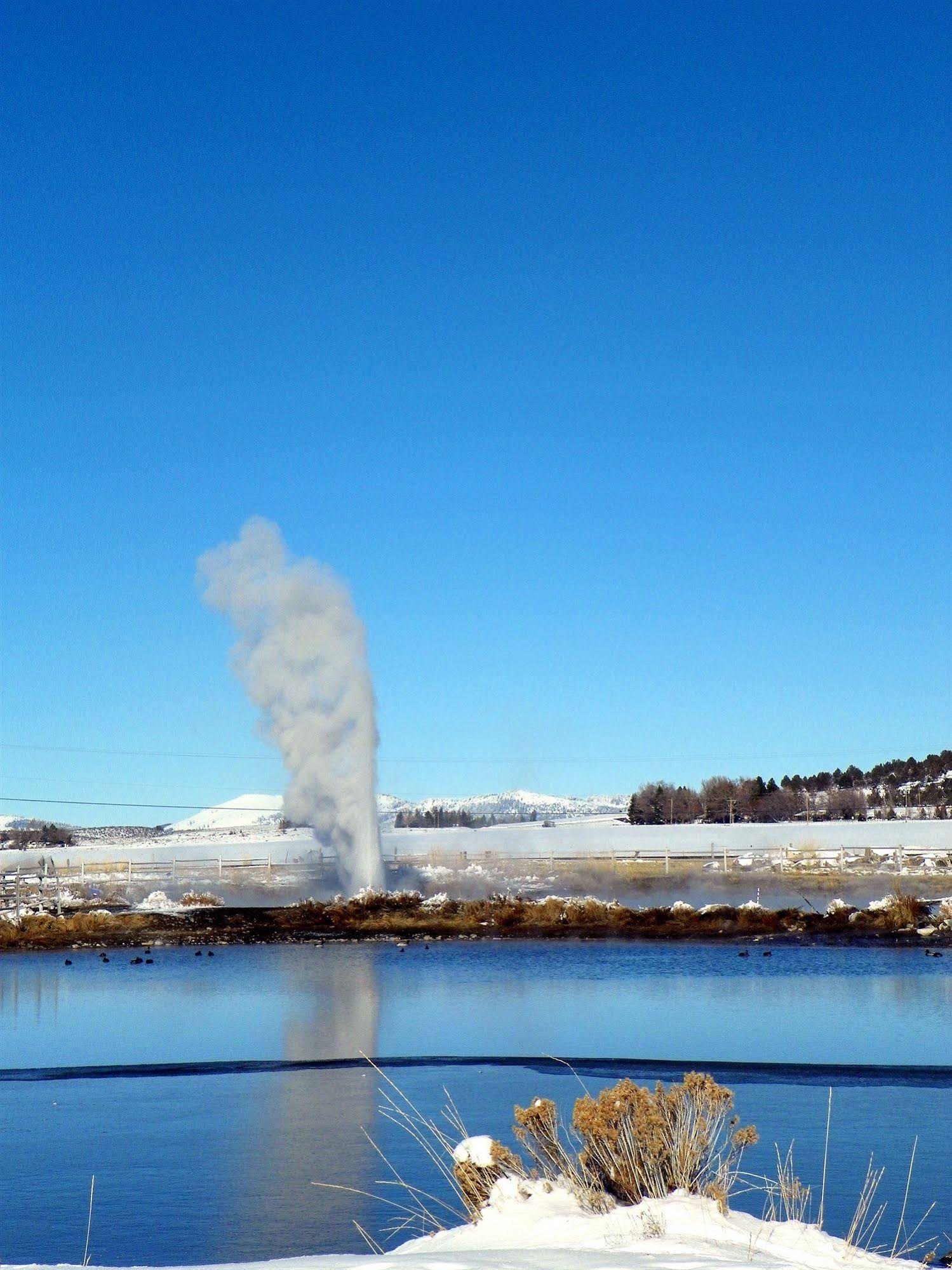 Hunter's Hot Springs