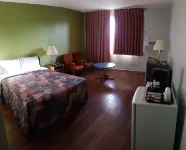 Home Away Inn Hotel di Drayton Valley