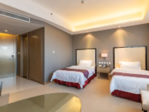 Panshan Yinlong Hotel Hotels in Panshan