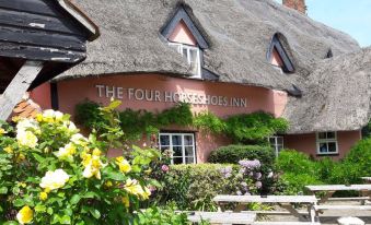 The Four Horseshoes