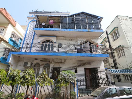 OYO 24591 Mishra Residency Newtown