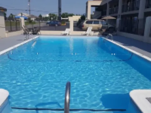 デイズ イン バイ ウィンダム ソールズベリー ソールズベリーのホテル