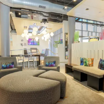 Aloft Harlem Отели рядом с достопримечательностью «168 улица»